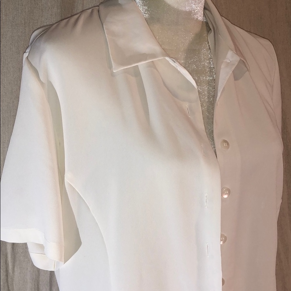CHAUS • Vintage button down blouse - Picture 3 of 5